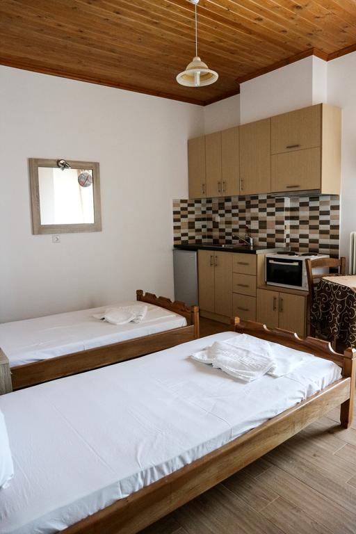 Hotel Elatofilito Athamanio エクステリア 写真