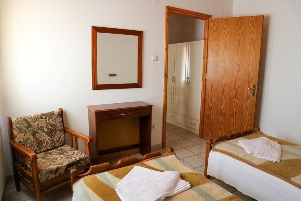 Hotel Elatofilito Athamanio エクステリア 写真